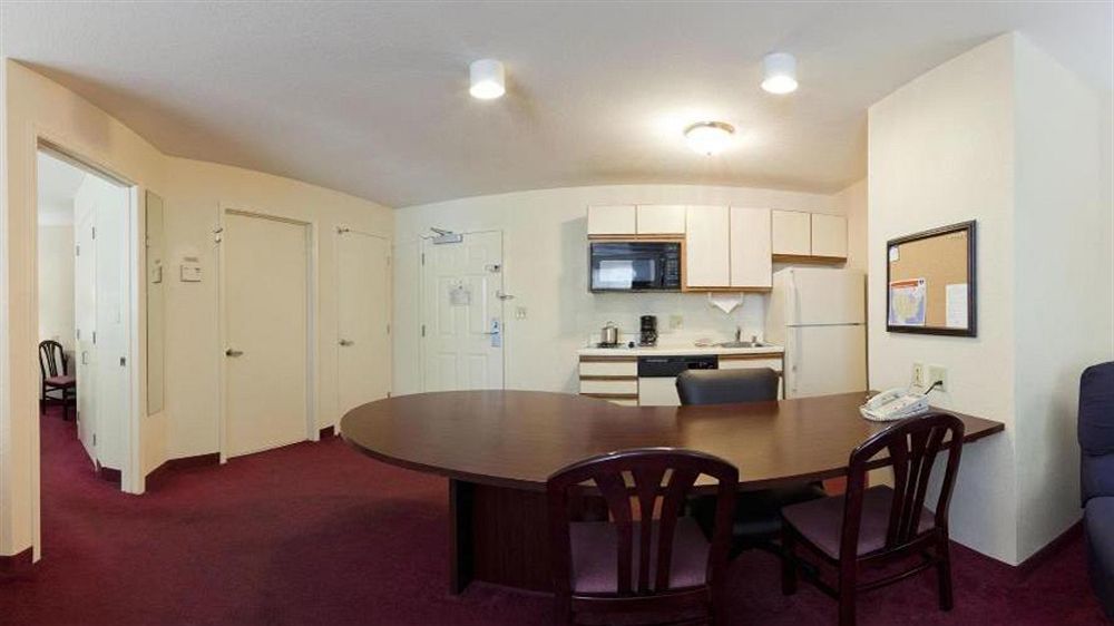 Sonesta Simply Suites Denver West Federal Center Lakewood Exterior photo